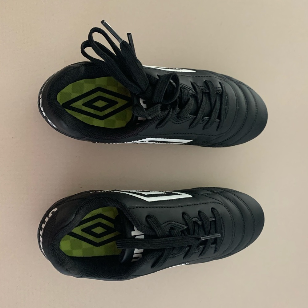 Soccer cleats